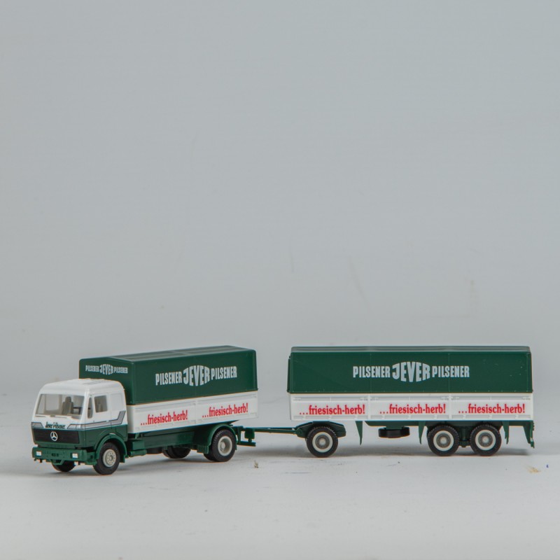 Koffer-H&auml;ngerzug